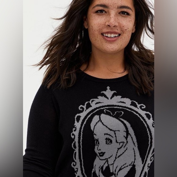 Torrid Disney Alice In Wonderland Black Sweater 1X (14-16) - Picture 4 of 7